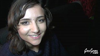 play Amatoriale dà lingue nella figa all'ex marito