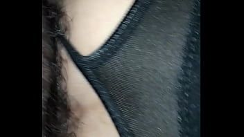 play تم تصوير سائق دراجة نارية شرس وهو يعطي xxx عن طريق الفم لامرأة سوداء مثيرة جدًا