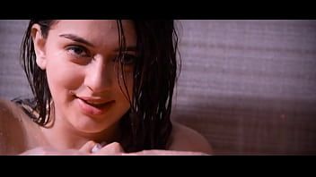 play Mobilne filmy porno z najgorętszymi Rosjankami na łodzi