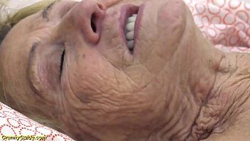 play Old woman with white teeth and shriveled pussy doing xxx with her grandson