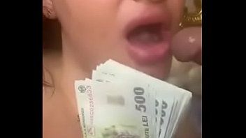 play La morena rumana besa bien al hombre como mejor sabe