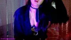 Redă Sensual Asian Maid devine obraznic: Roleplay Porno cu Spicy Asian Kitty