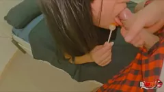 play Hot Teen Deep, de profundo y se corre en el coño y la boca