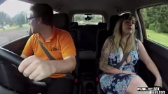play Tätowierter Milfs Wild Car Fick mit Big Tits Instructor