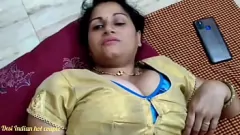 Reproduzir Minha vizinha ANNU BHABHI PONTAGEM DIRTY E PRONTAGEM PRONTAGEM