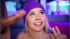 Reproduzir Camgirl colombiana gordinha enlouquece com gozada facial