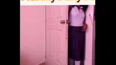 Jouer La chaude écolière ViannySexy se masturbe dans son uniforme scolaire, partie 1