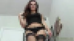 Odtwórz Przeżyj ostateczne upokorzenie i karę w tej intensywnej sesji niszczenia jąder z dominującą kobiecą dominacją