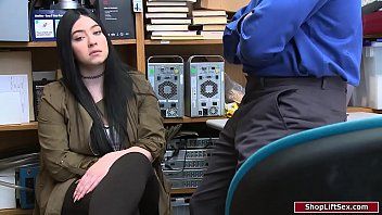 Reproducir Ella hace feliz a su marido cuando le hace una mamada con mucha pasión y amor xnxx movie