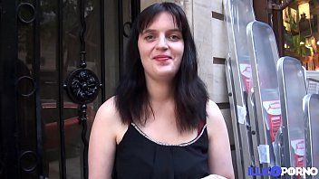 Redă Florence o adolescenta e platita pentru sex in toate gaurile
