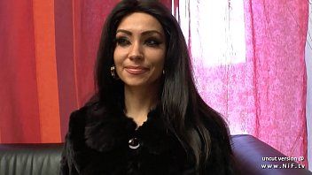 Riproduci Casting xxx con un'amorevole milf mora dal cazzo