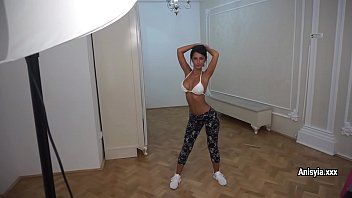 play Xxx cu mama vitrega ce se satisface cu degetele in pizdulice