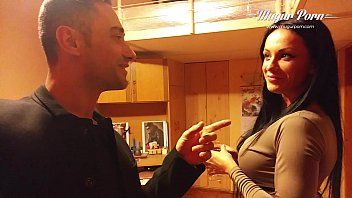 Reproducir La fiel esposa engaña a su marido por su cumpleaños